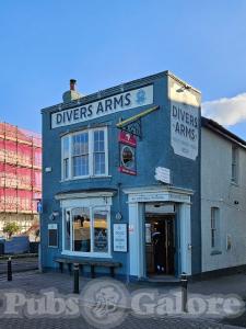 Picture of Divers Arms