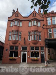 Picture of The Swan & Railway Hotel