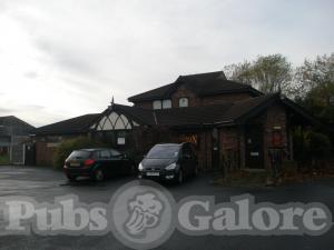 Picture of Woodsman Village Inn