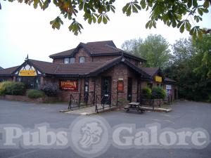 Picture of Woodsman Village Inn