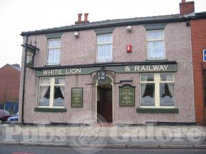 Picture of White Lion & Railway