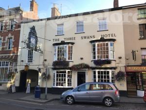 Picture of Three Swans Hotel