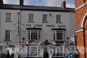 Picture of Three Swans Hotel