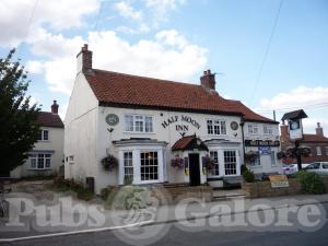 Picture of The Half Moon Inn