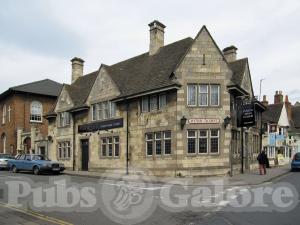 Picture of Half Moon Inn