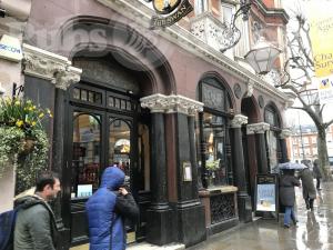 Picture of The Swan