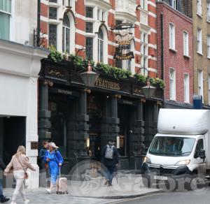 Picture of The Feathers