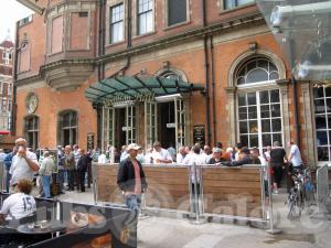Picture of Hamilton Hall (JD Wetherspoon)