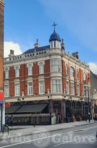 Picture of The Black Lion
