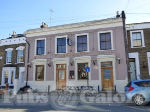 Picture of The Chesham Arms
