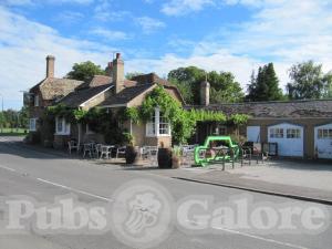 Picture of The Queens Head