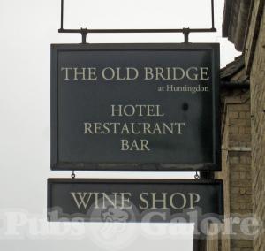 Picture of Old Bridge Hotel