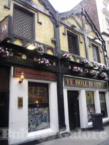 Picture of Ye Hole In Ye Wall