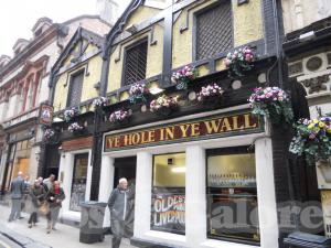 Picture of Ye Hole in Ye Wall