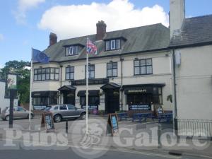 Picture of The Pied Bull Hotel
