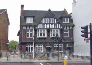 Picture of The Magpie & Crown