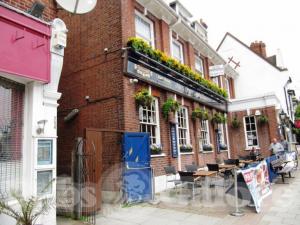 Picture of The Moon & Sixpence (JD Wetherspoon)