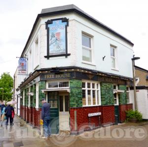 Picture of The Masons Arms