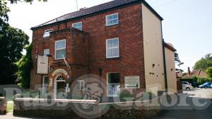 Picture of The Lawns Hotel