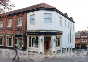 Picture of The Bell Hotel (JD Wetherspoon)