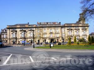 Picture of Five Shillings Brasserie @ The Crown Hotel