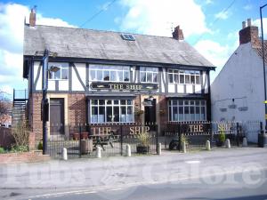 Picture of Ship Hotel