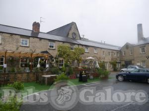 Picture of White Bear Hotel