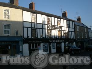 Picture of Coach & Horses