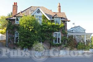 Picture of Beetle & Wedge Hotel