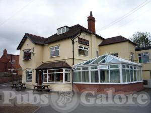 Picture of The Horseshoes Inn