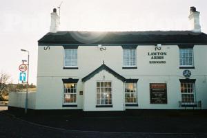 Picture of The Lawton Arms Hotel