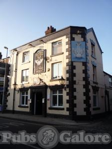 Picture of The Swan With Two Necks