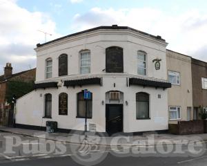 Picture of The Pitlake Arms
