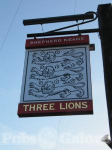 Picture of Three Lions