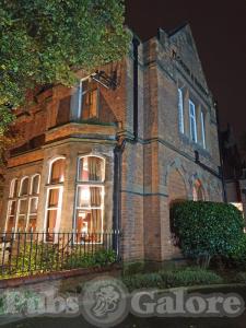 Picture of Beaufort Bar (Plough & Harrow Hotel)