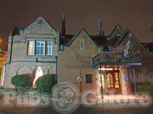 Picture of Beaufort Bar (Plough & Harrow Hotel)