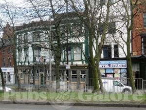 Picture of The Wellington Hotel