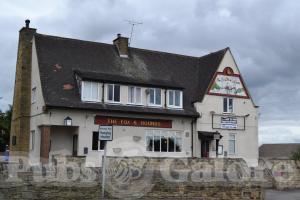 Picture of Fox & Hounds