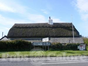 Picture of The Red Post Inn & Tourist Park