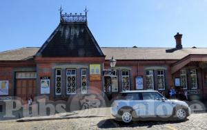 Picture of The King & Castle