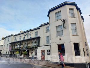 Picture of Foley Arms Hotel (JD Wetherspoon)