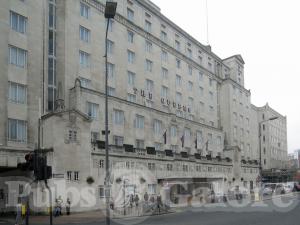 Picture of Queens Hotel
