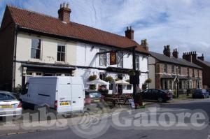 Picture of Golden Lion Inn