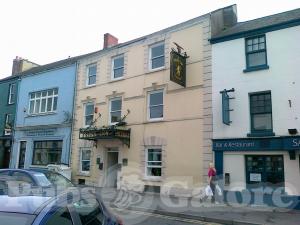 Picture of The Golden Lion Hotel