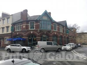 Picture of Queens Hotel