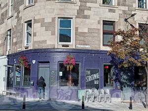 Picture of Strathmore Bar