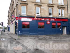 Picture of The Grapes Bar