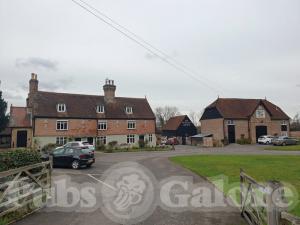 Picture of Nevill Crest & Gun