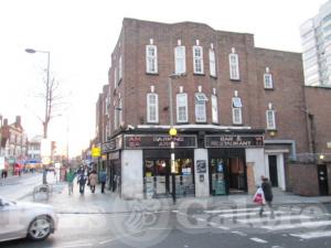 Picture of Barking Arms