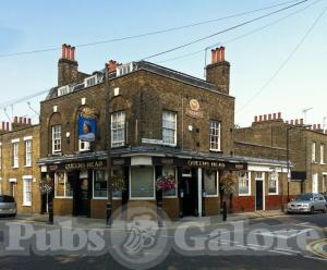 Picture of The Queen's Head